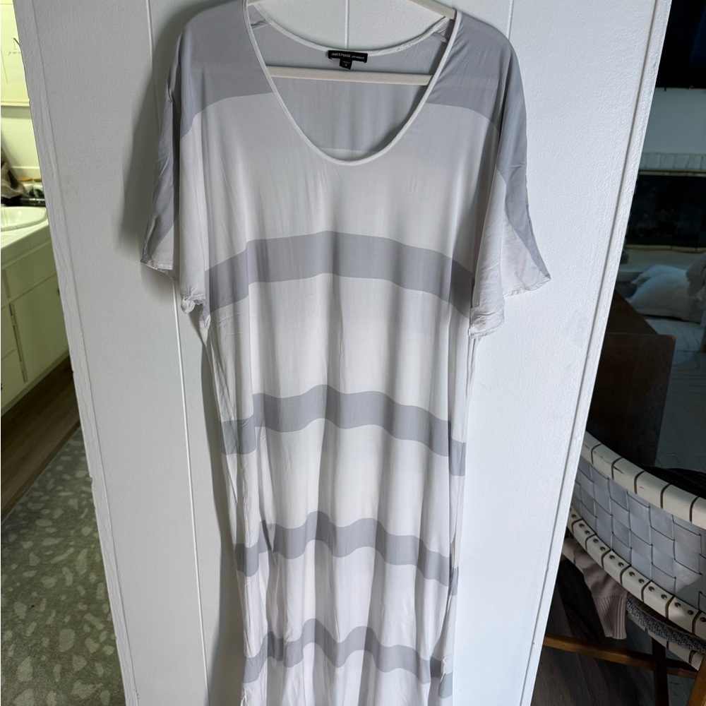 James Perse maxi dress viscose. Size 4 XL